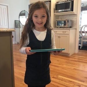 Meet your Posher, Vivian